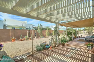 10256 N 105th Dr, Sun City, AZ 85351 - Photo 12