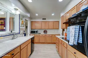 10256 N 105th Dr, Sun City, AZ 85351 - Photo 2