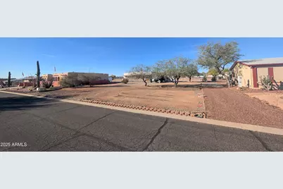 30654 Sun Rider Way #101, Congress, AZ 85332 - Photo 2