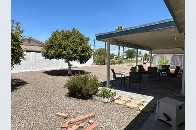 10926 W Greer Avenue, Sun City, AZ 85351 - Photo 18