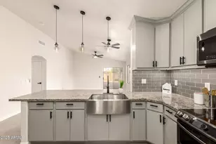 8214 W Lumbee St, Phoenix, AZ 85043 - Photo 4