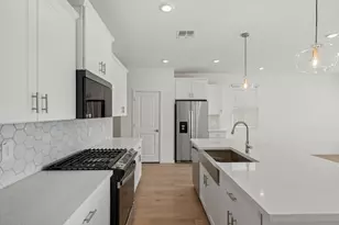 15922 W Cottontail Ln, Surprise, AZ 85387 - Photo 6