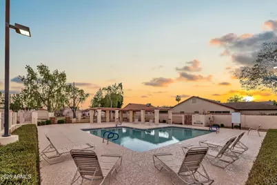 8830 W Saint John Road, Peoria, AZ 85382 - Photo 24