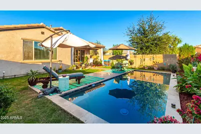 9341 W Willow Bend Lane, Phoenix, AZ 85037 - Photo 8