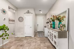 9341 W Willow Bend Ln, Phoenix, AZ 85037 - Photo 10
