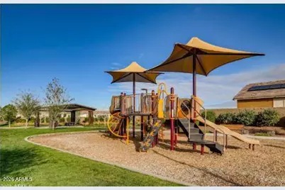 9341 W Willow Bend Lane, Phoenix, AZ 85037 - Photo 30