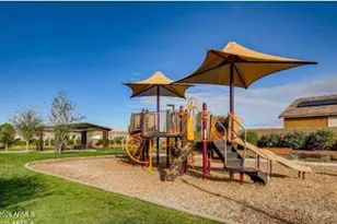 9341 W Willow Bend Ln, Phoenix, AZ 85037 - Photo 30