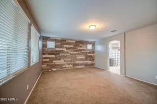 6815 S 19th Ln, Phoenix, AZ 85041 - Photo 16