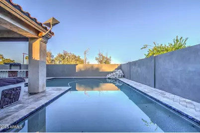 6815 S 19th Lane, Phoenix, AZ 85041 - Photo 30