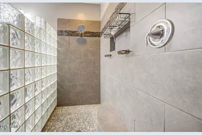 6815 S 19th Lane, Phoenix, AZ 85041 - Photo 20