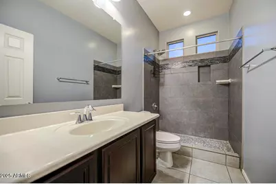 6815 S 19th Lane, Phoenix, AZ 85041 - Photo 24