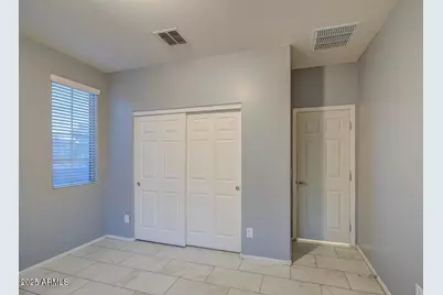 6815 S 19th Lane, Phoenix, AZ 85041 - Photo 18