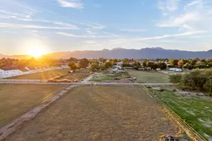 7336 N 181st Ave, Waddell, AZ 85355 - Photo 46