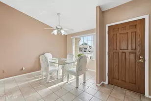 10776 W Runion Dr, Peoria, AZ 85373 - Photo 6