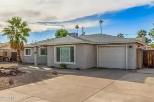 2312 N 31st Pl, Phoenix, AZ 85008 - Photo 1