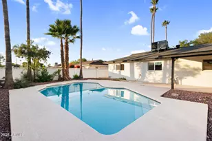 1523 W Flynn Ln, Phoenix, AZ 85015 - Photo 2