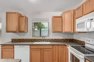 10940 E Wallflower Ln, Florence, AZ 85132 - Photo 16