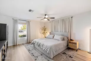 4015 E Catalina Dr, Phoenix, AZ 85018 - Photo 10