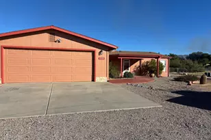 23300 W Mule Deer Ln, Congress, AZ 85332 - Photo 18