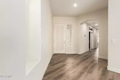 2031 E Valencia Drive, Phoenix, AZ 85042 - Photo 6