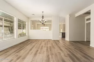 2031 E Valencia Dr, Phoenix, AZ 85042 - Photo 12