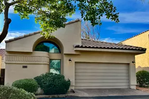 7240 N Dreamy Draw Dr, Phoenix, AZ 85020 - Photo 1