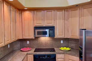 7240 N Dreamy Draw Dr, Phoenix, AZ 85020 - Photo 22