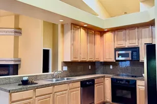 7240 N Dreamy Draw Dr, Phoenix, AZ 85020 - Photo 20