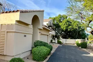 7240 N Dreamy Draw Dr, Phoenix, AZ 85020 - Photo 2