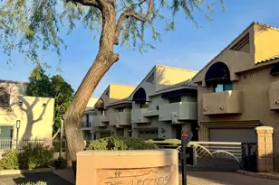 7240 N Dreamy Draw Dr, Phoenix, AZ 85020 - Photo 4