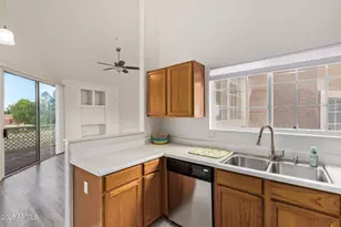 1633 E Lakeside Dr, Gilbert, AZ 85234 - Photo 14