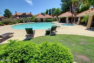 1633 E Lakeside Dr, Gilbert, AZ 85234 - Photo 38