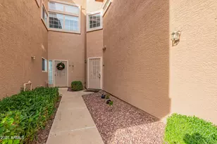 1633 E Lakeside Dr, Gilbert, AZ 85234 - Photo 6