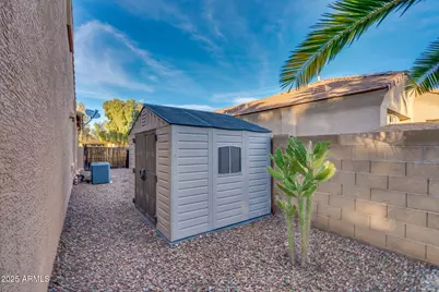 17803 W Dreyfus Street, Surprise, AZ 85388 - Photo 52