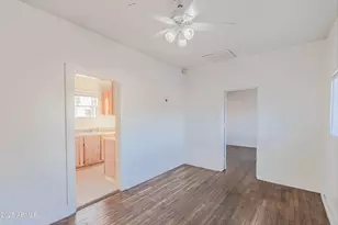 2032 W Adams St, Phoenix, AZ 85009 - Photo 2