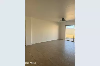 5092 N 75th Lane, Glendale, AZ 85303 - Photo 4