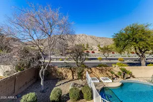 908 E Mountain Sage Dr, Phoenix, AZ 85048 - Photo 10