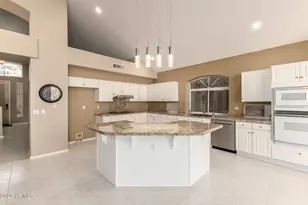 908 E Mountain Sage Dr, Phoenix, AZ 85048 - Photo 52