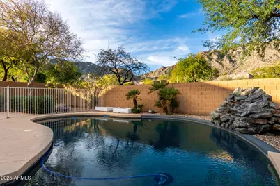 908 E Mountain Sage Drive, Phoenix, AZ 85048 - Photo 16