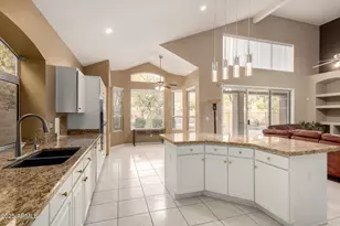 908 E Mountain Sage Dr, Phoenix, AZ 85048 - Photo 1