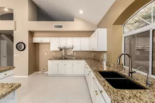 908 E Mountain Sage Dr, Phoenix, AZ 85048 - Photo 54