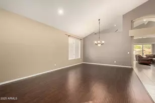 908 E Mountain Sage Dr, Phoenix, AZ 85048 - Photo 14