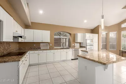 908 E Mountain Sage Drive, Phoenix, AZ 85048 - Photo 2