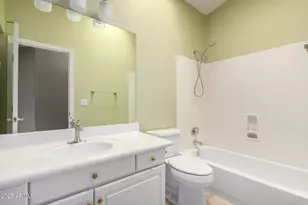 908 E Mountain Sage Dr, Phoenix, AZ 85048 - Photo 34