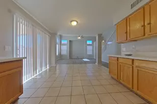 10791 W Rio Vista Ln, Avondale, AZ 85323 - Photo 4