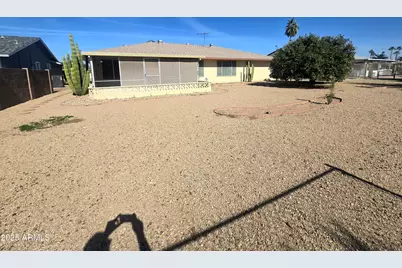 10813 W Hutton Drive, Sun City, AZ 85351 - Photo 20