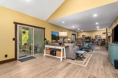 2310 E Mallard Court, Gilbert, AZ 85234 - Photo 12