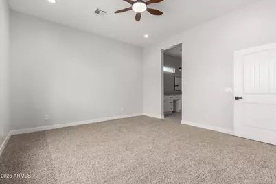 10198 W Mission Drive, Arizona City, AZ 85123 - Photo 18