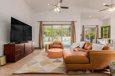 18435 N 31st Street, Phoenix, AZ 85032 - Photo 2