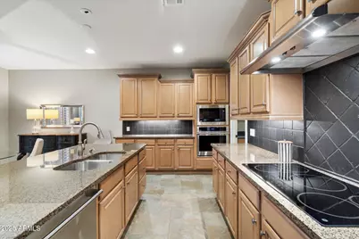 3973 E Hummingbird Lane, Phoenix, AZ 85050 - Photo 16